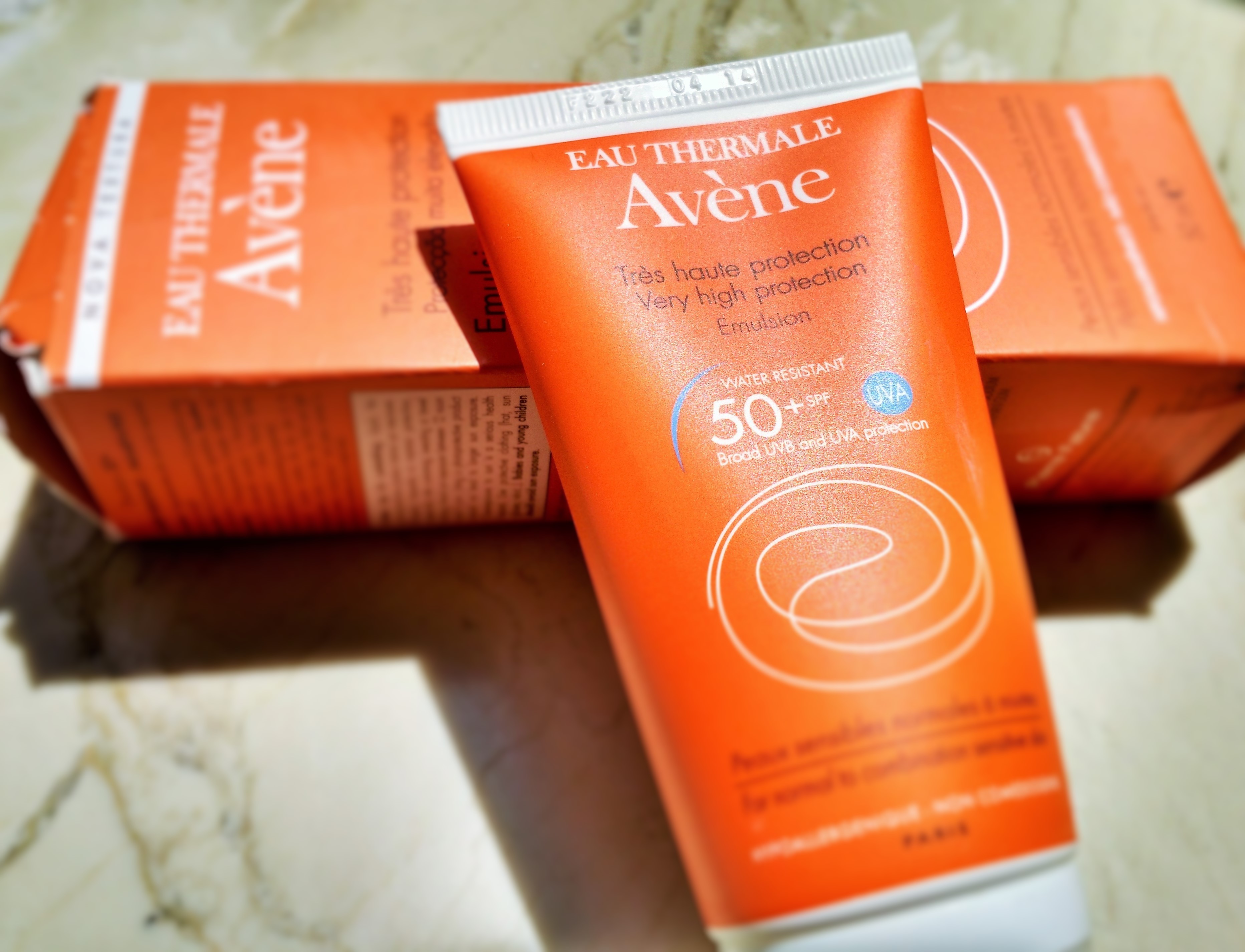 Avene New Dry Touch Very High Protection SPF50+ Emulsion