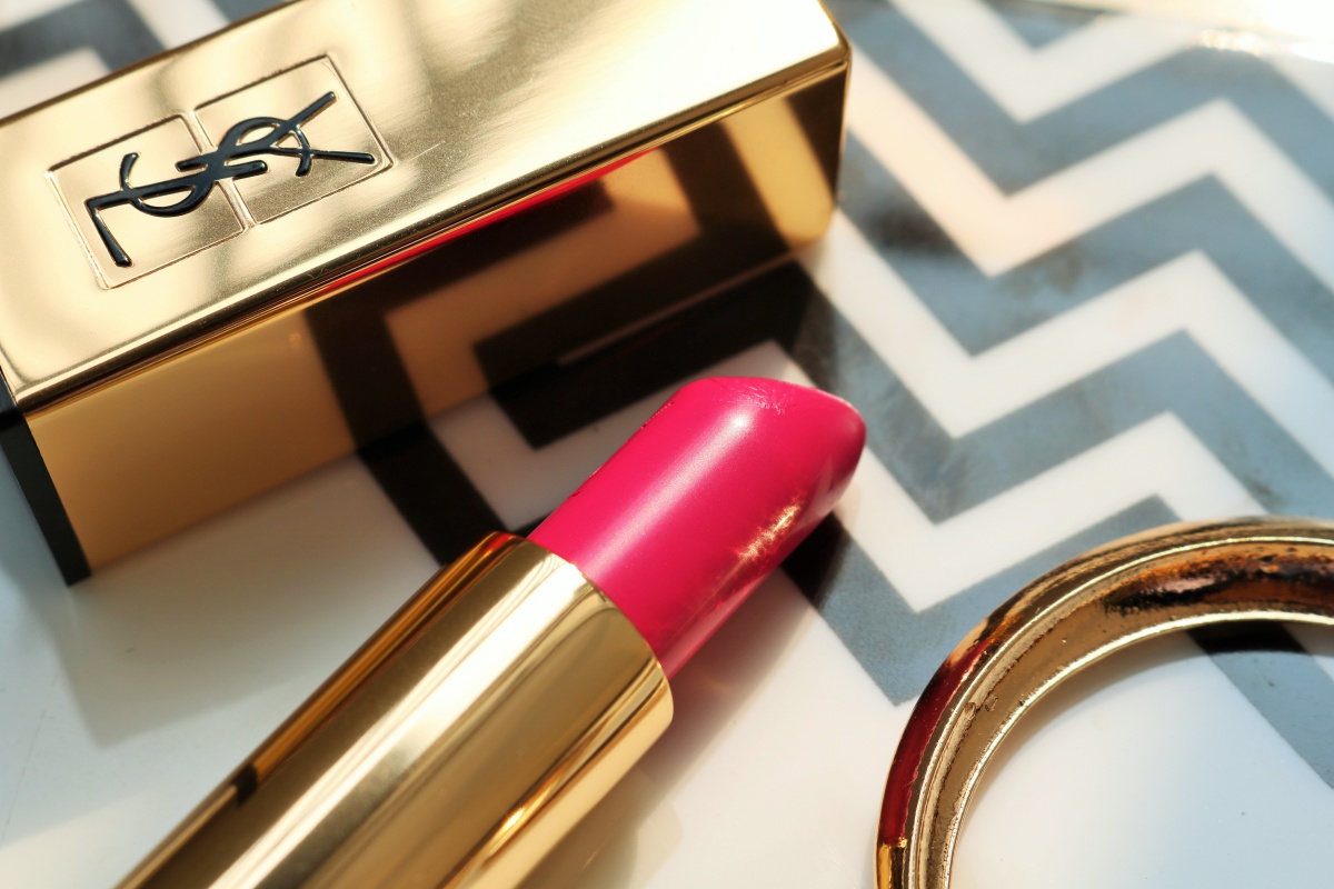 YSL Rouge Pur Couture #19 Fuchsia 